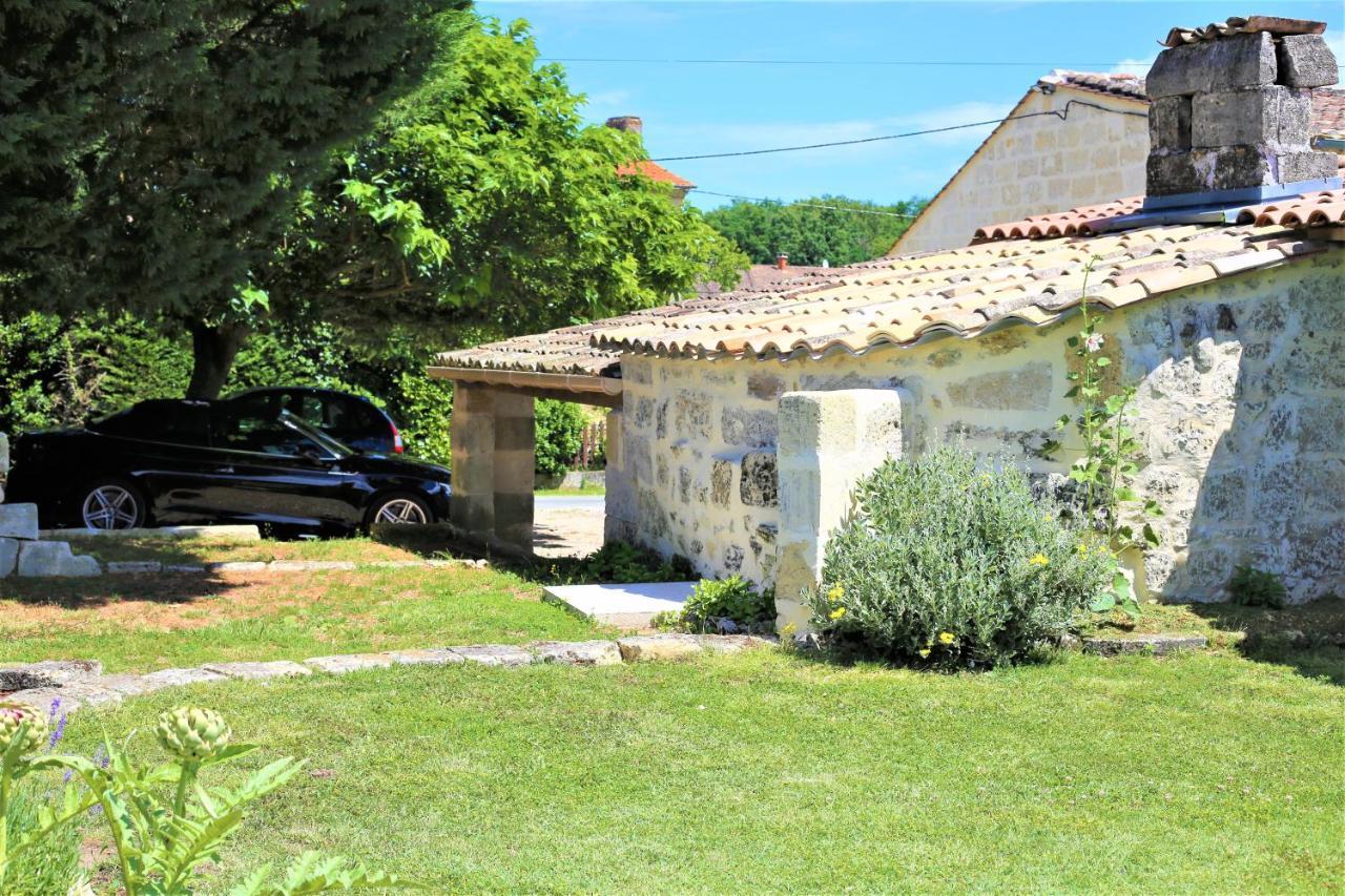 Au Do'Mayne Des Bouilles - Spa & Piscine Lussac  Buitenkant foto