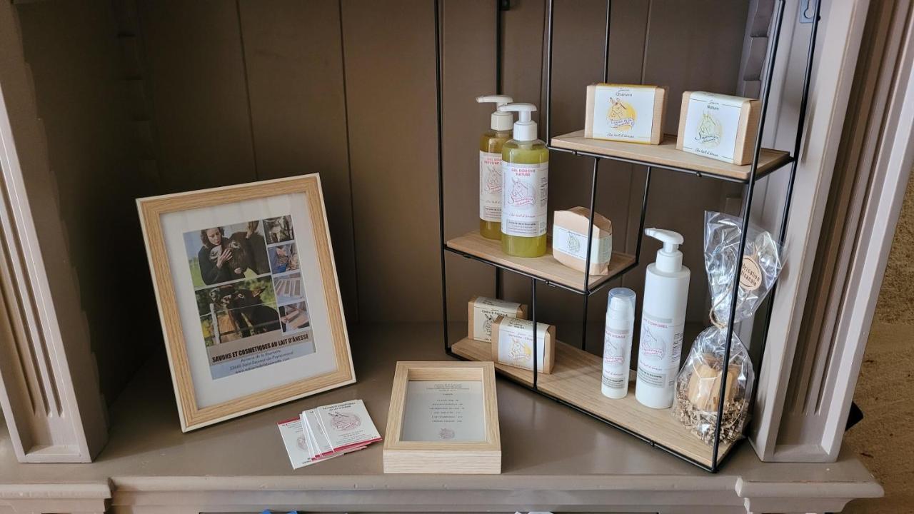 Au Do'Mayne Des Bouilles - Spa & Piscine Lussac  Buitenkant foto